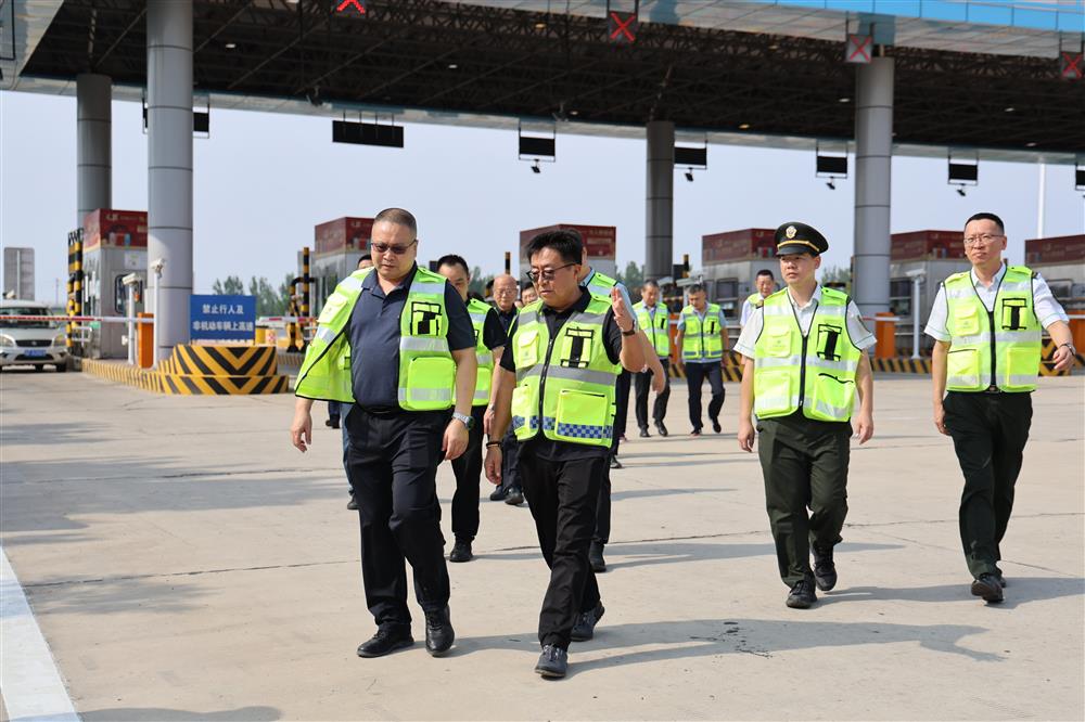 中電建冀交高投公司赴新元高速督導(dǎo)調(diào)研